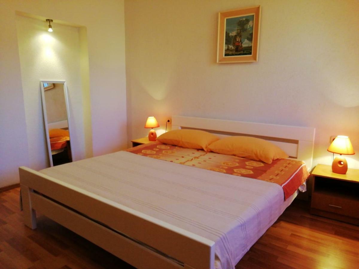 Apartments Jadranka Ivana PUY מראה חיצוני תמונה